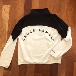 Really nice never worn Under armour jacket